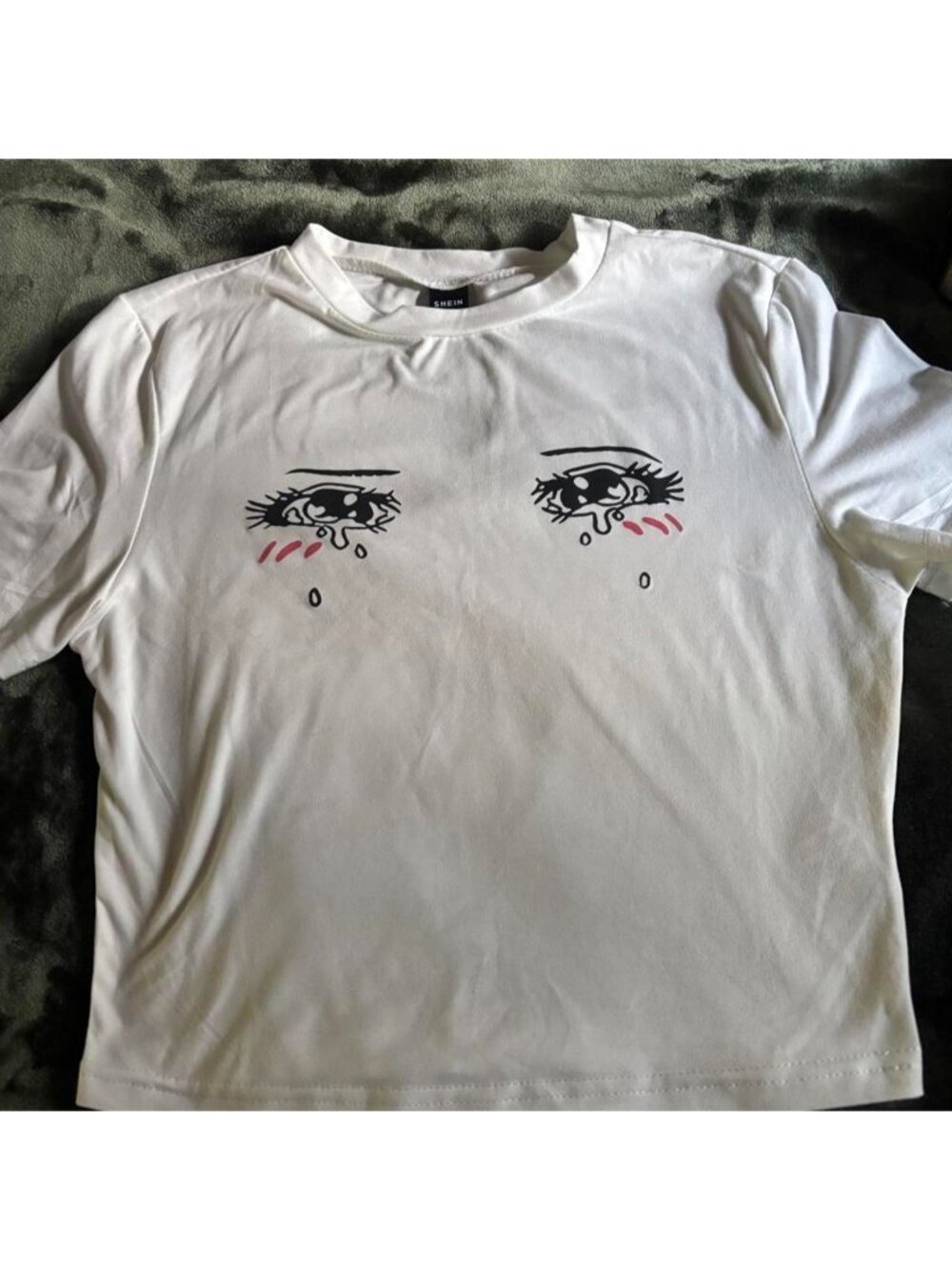 Kawaii/Anime crybaby eye shirt. a baby T fit. Soft material Size M